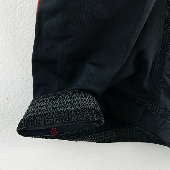 New Balance compression running shorts small - Picture 5 of 6